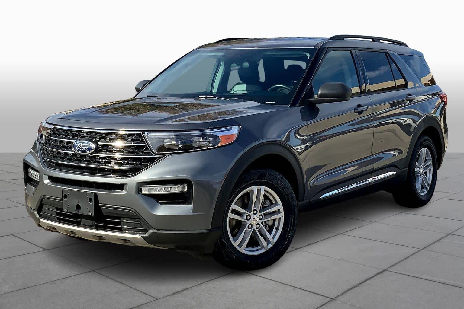 2024 Ford Explorer XLT's photo