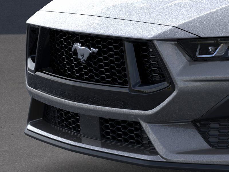 2025 FORD MUSTANG - Image 17