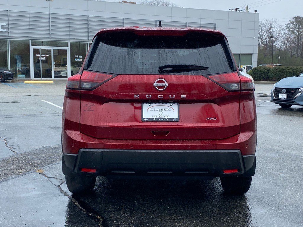 2025 Nissan Rogue S photo 4