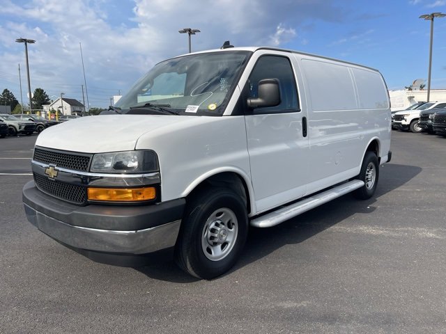 2023 Chevrolet Express Cargo Van 2500 photo 3