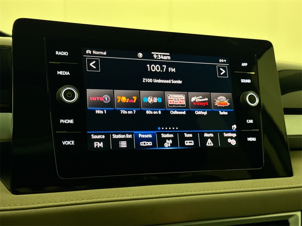 2025 Volkswagen Taos SE photo 24