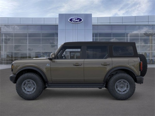 2025 Ford Bronco Outer Banks photo 3