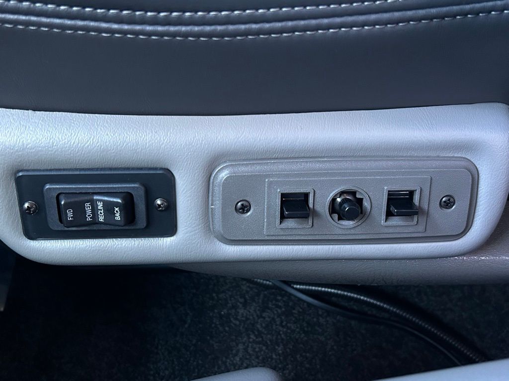 2018 Chevrolet Express Cargo photo 4