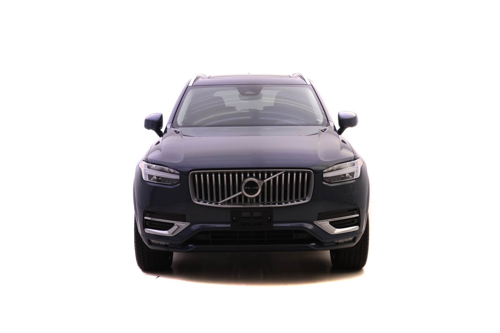 2024 Volvo XC90 Plus photo 2