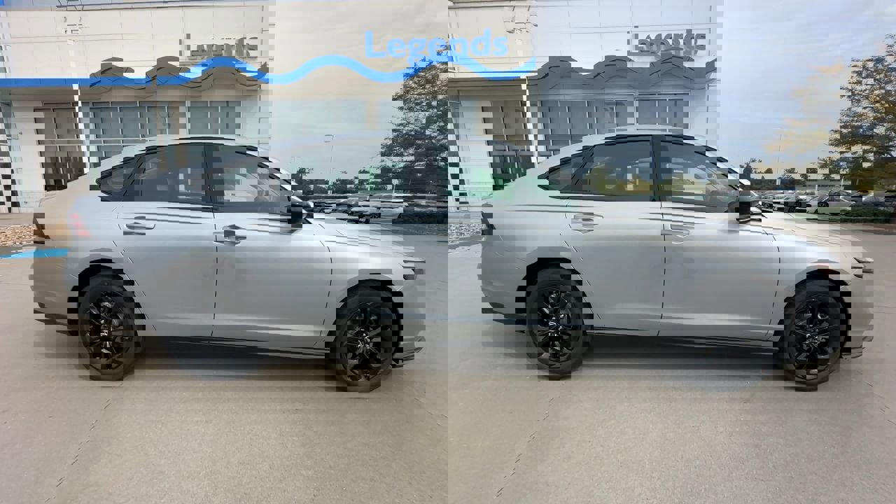 2025 Honda Accord 1.5T photo 9