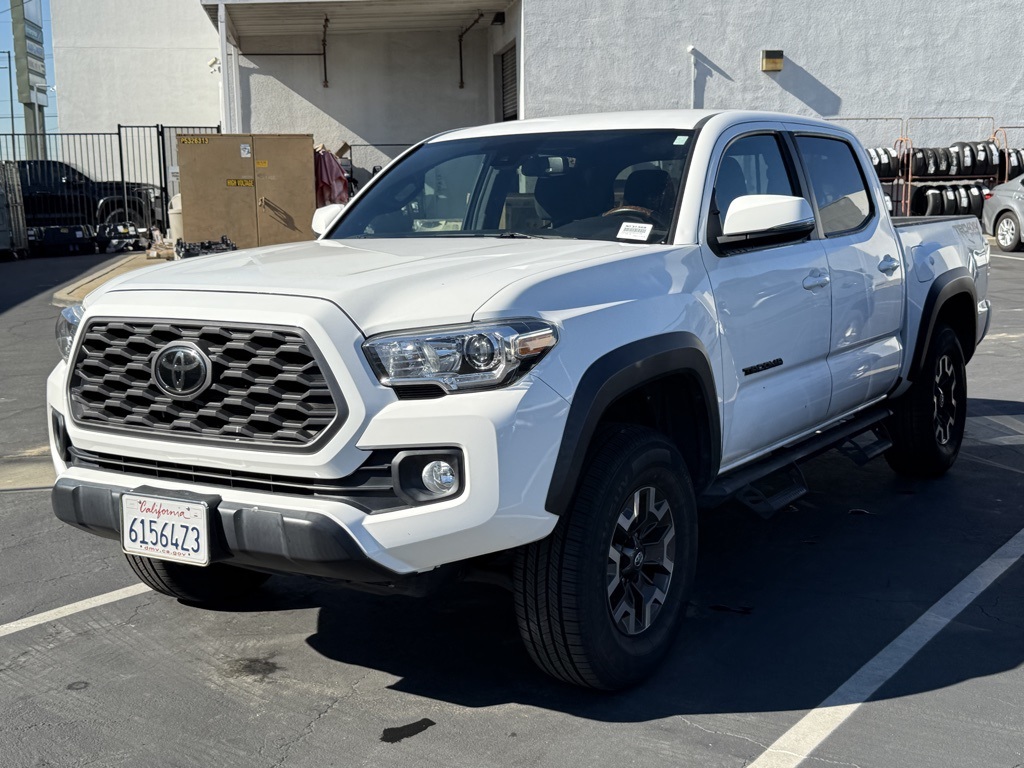 2021 Toyota Tacoma TRD Off-Road photo 3