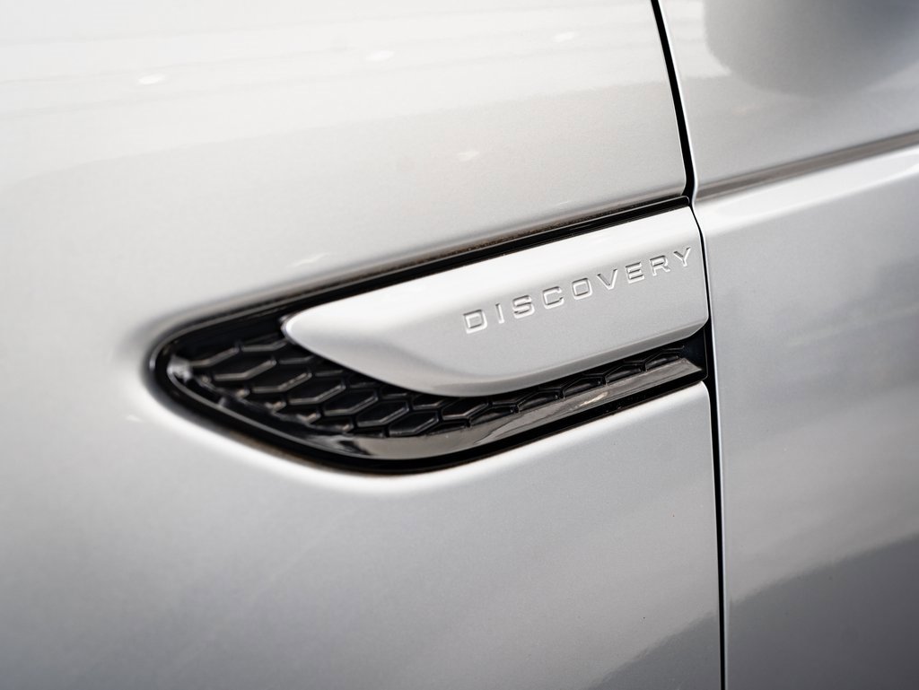 2023 Land Rover Discovery Sport S R-Dynamic photo 9