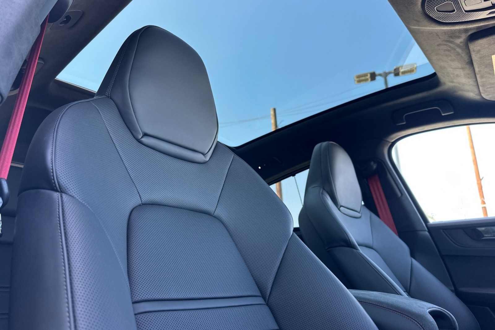 2026 Porsche Cayenne GTS Coupe photo 18