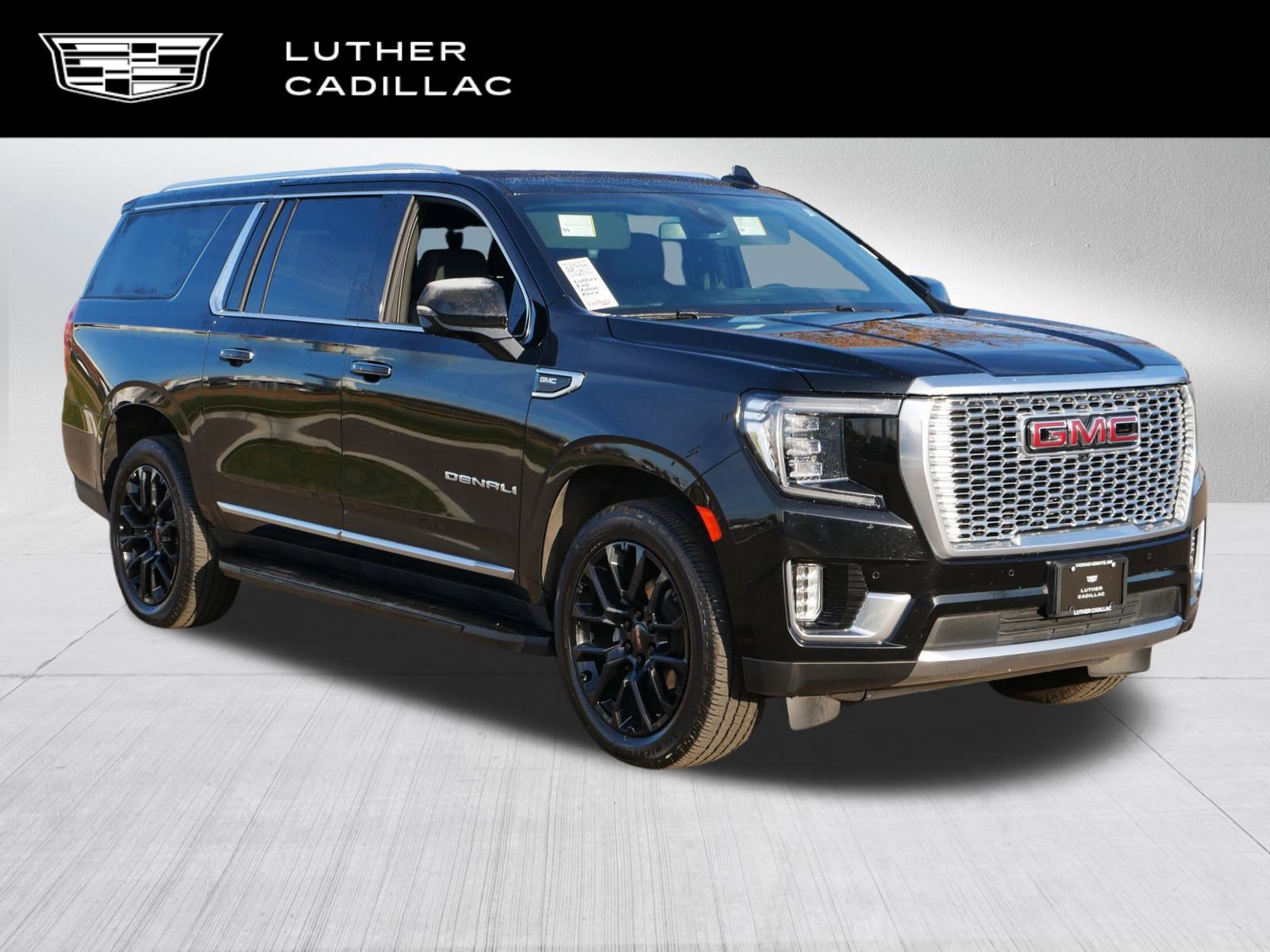 2022 GMC Yukon XL Denali's photo