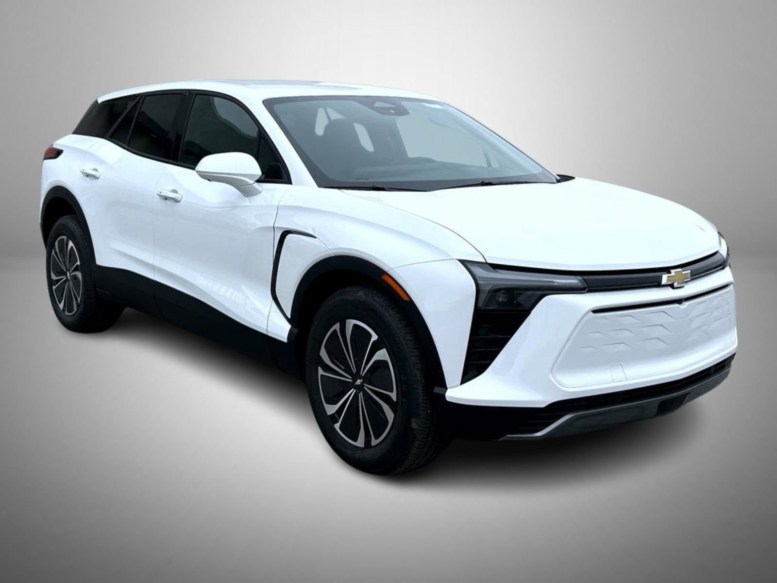 2026 Chevrolet Blazer EV photo 3