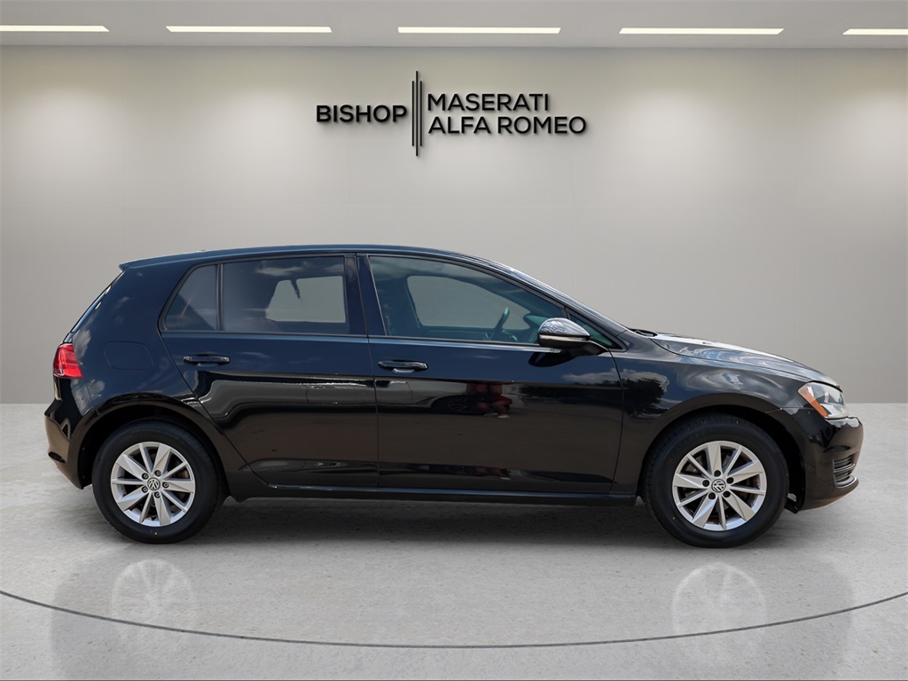 2017 Volkswagen Golf Wolfsburg Edition photo 2