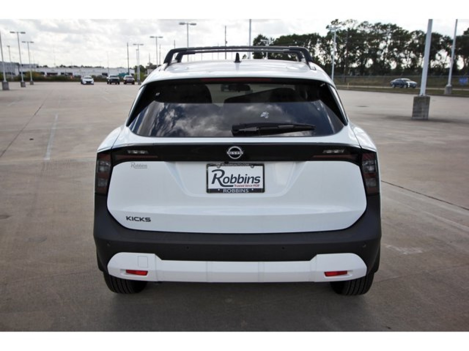 2026 Nissan Kicks SV photo 4