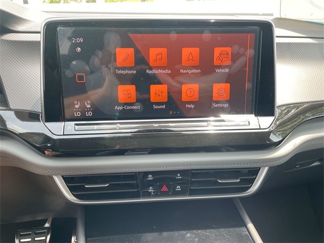 2025 Volkswagen Atlas Peak Edition SE Technology photo 36