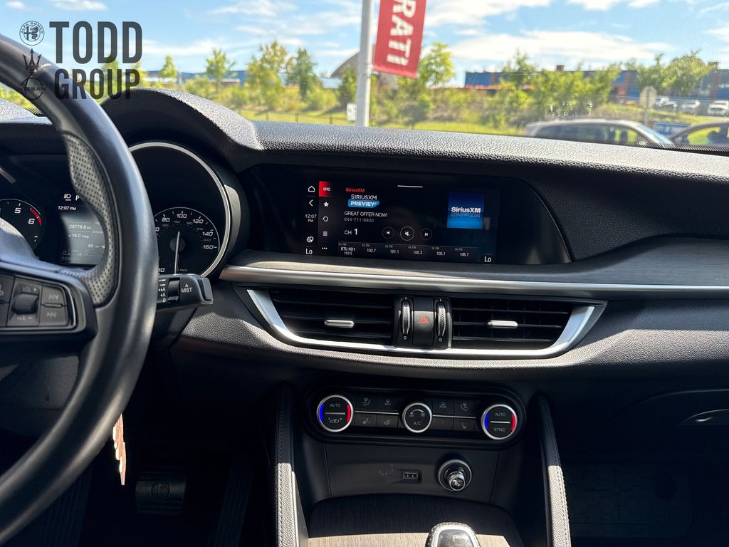 2021 Alfa Romeo Stelvio Ti photo 14