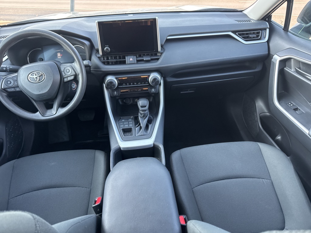 2024 Toyota RAV4 LE photo 18