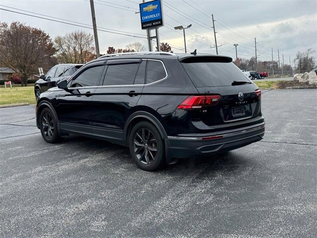 2022 Volkswagen Tiguan SE photo 2