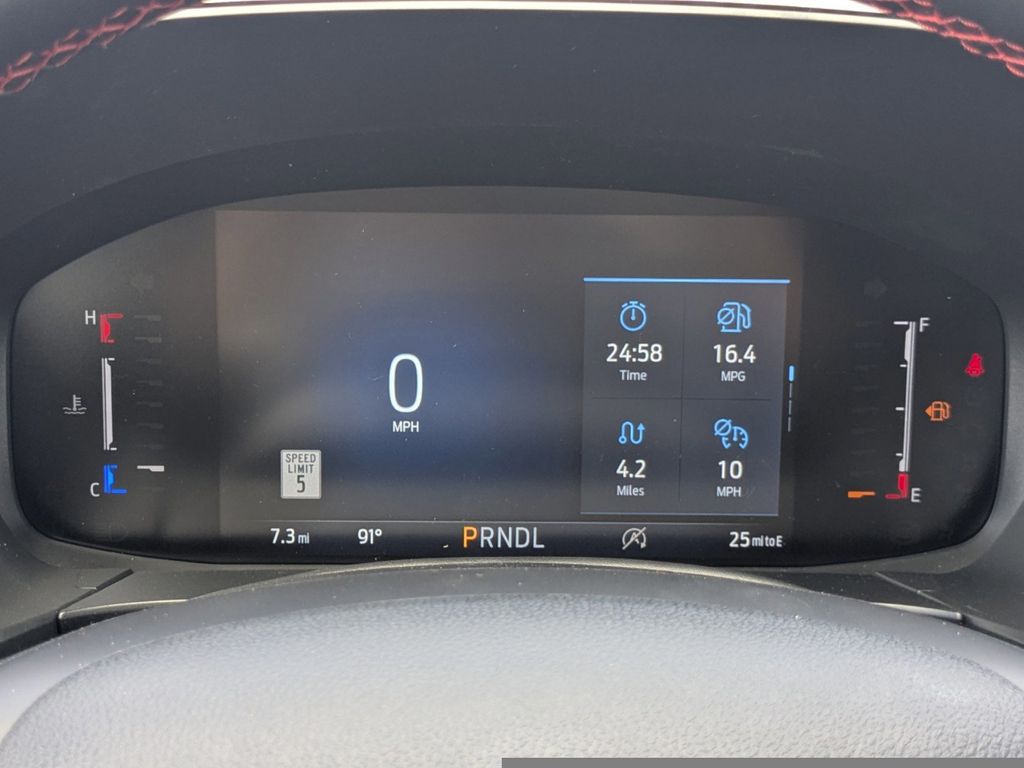 2026 Ford Escape ST-Line photo 27