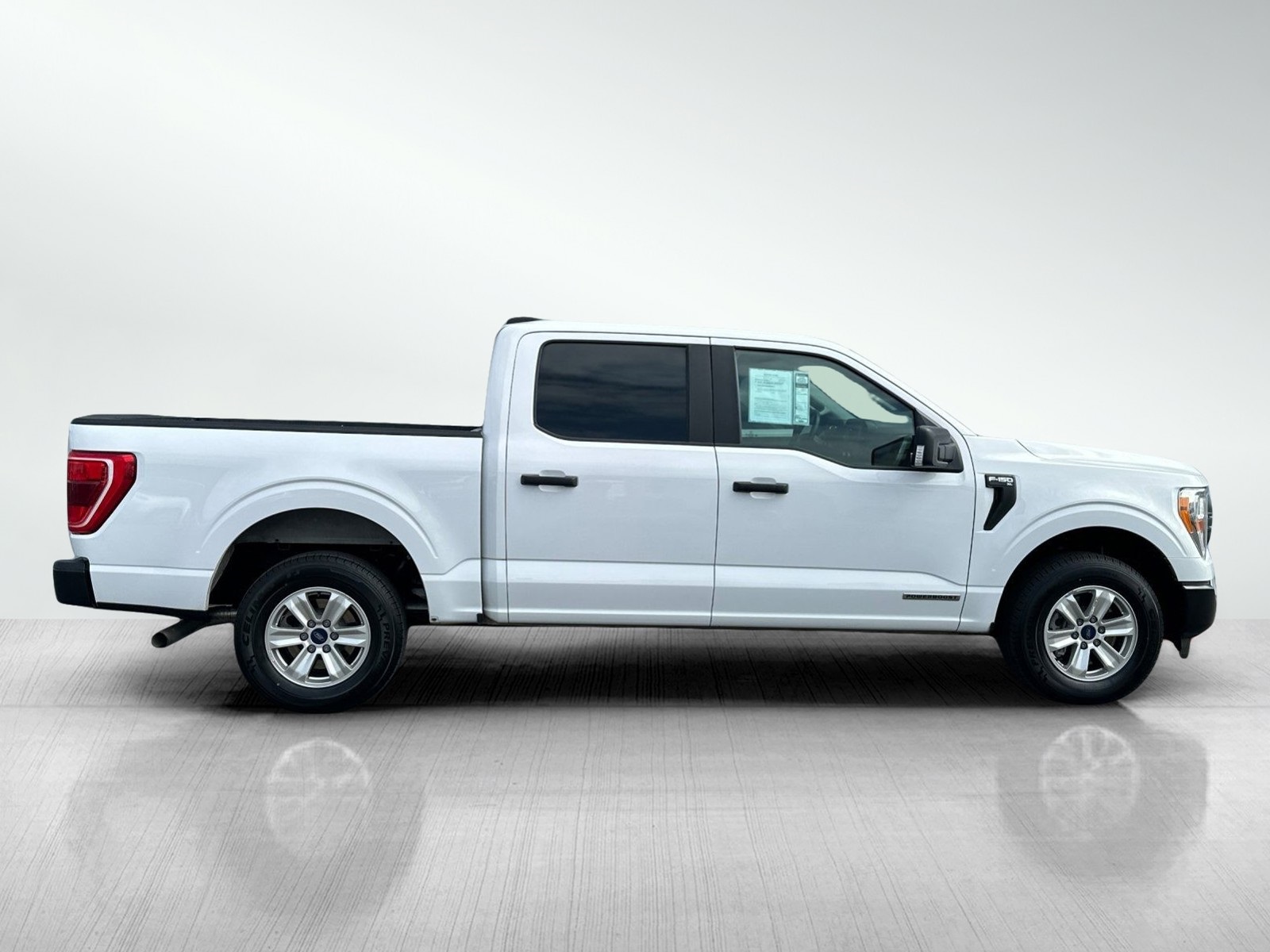 2021 Ford F-150 XL photo 3