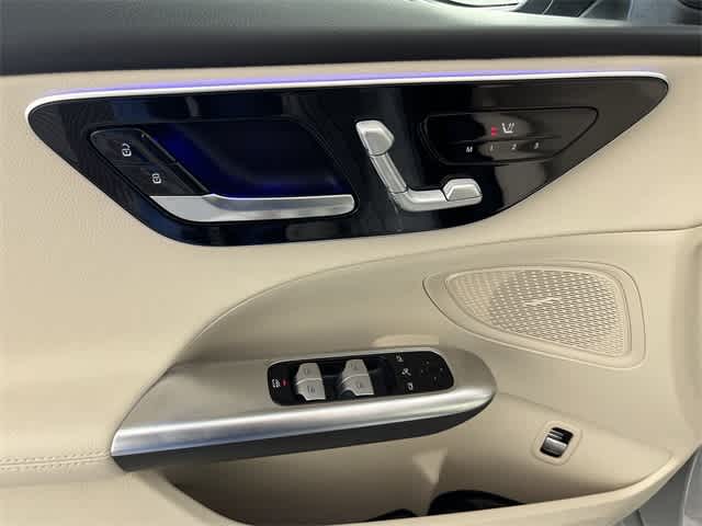 2025 Mercedes Benz C 300 4MATIC photo 16