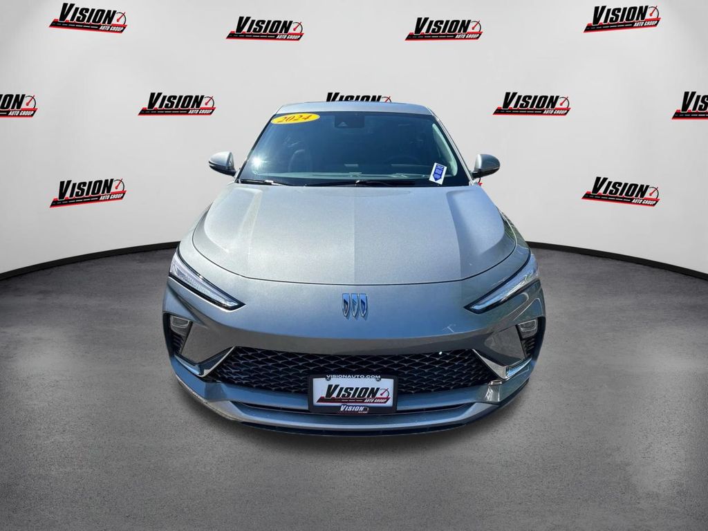 2024 Buick Envista Avenir photo 2