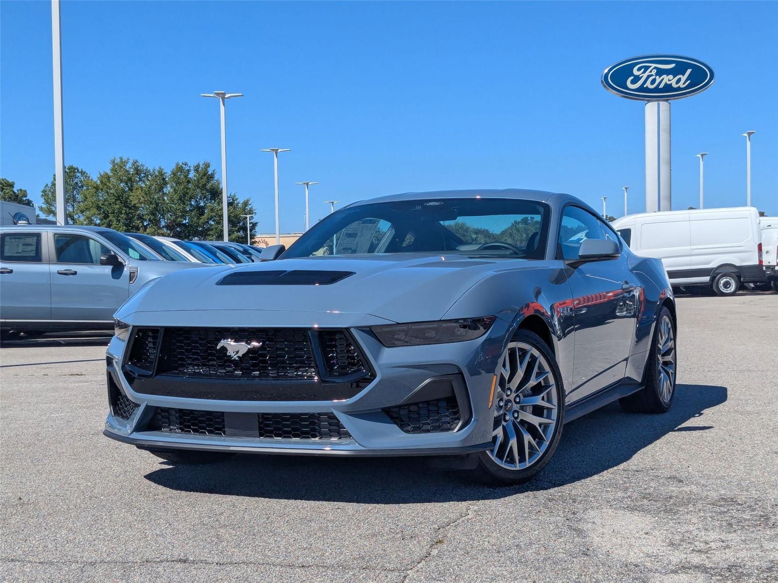 2025 Ford Mustang GT Premium's photo