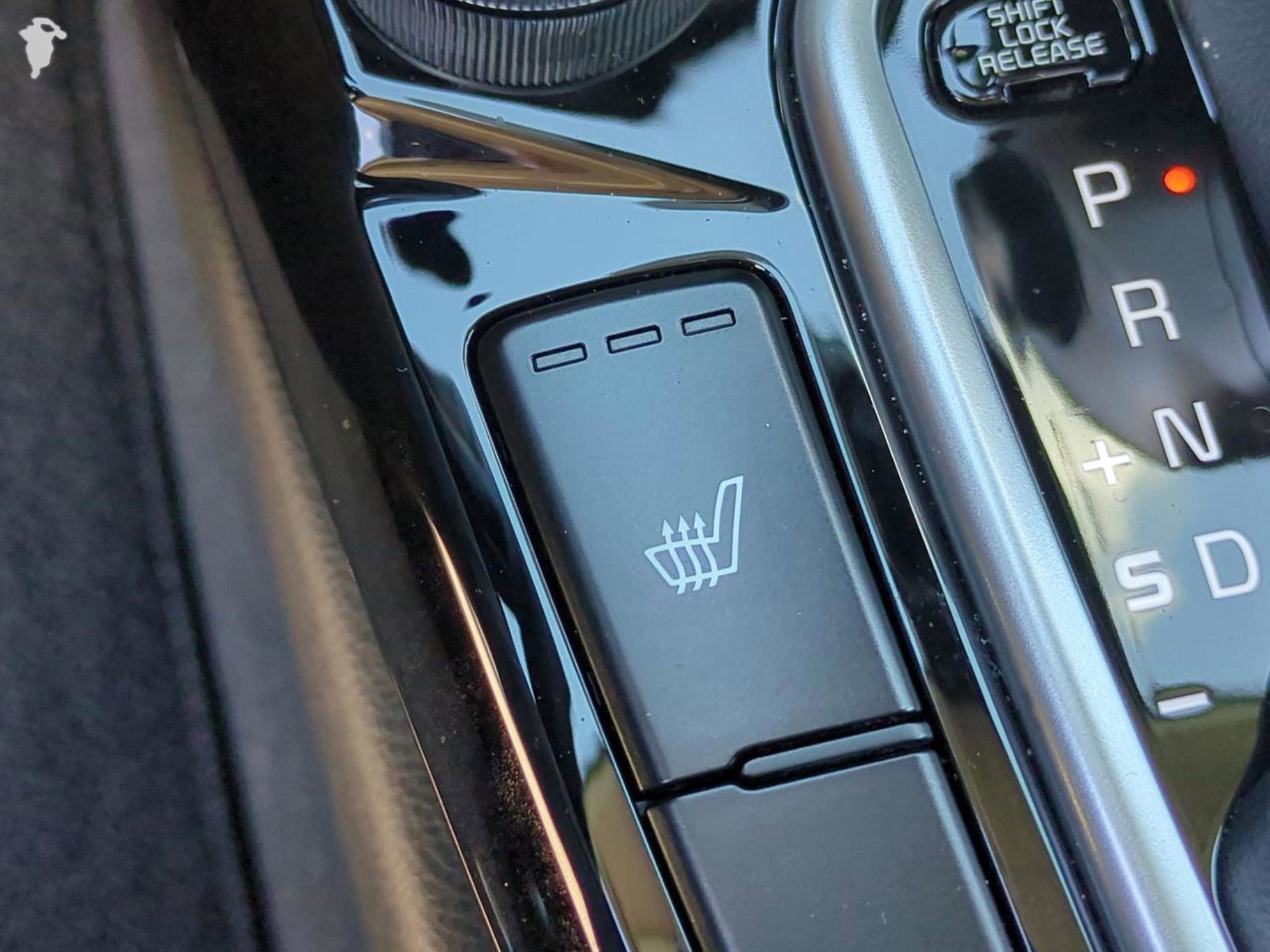 2022 Kia Seltos SX photo 22