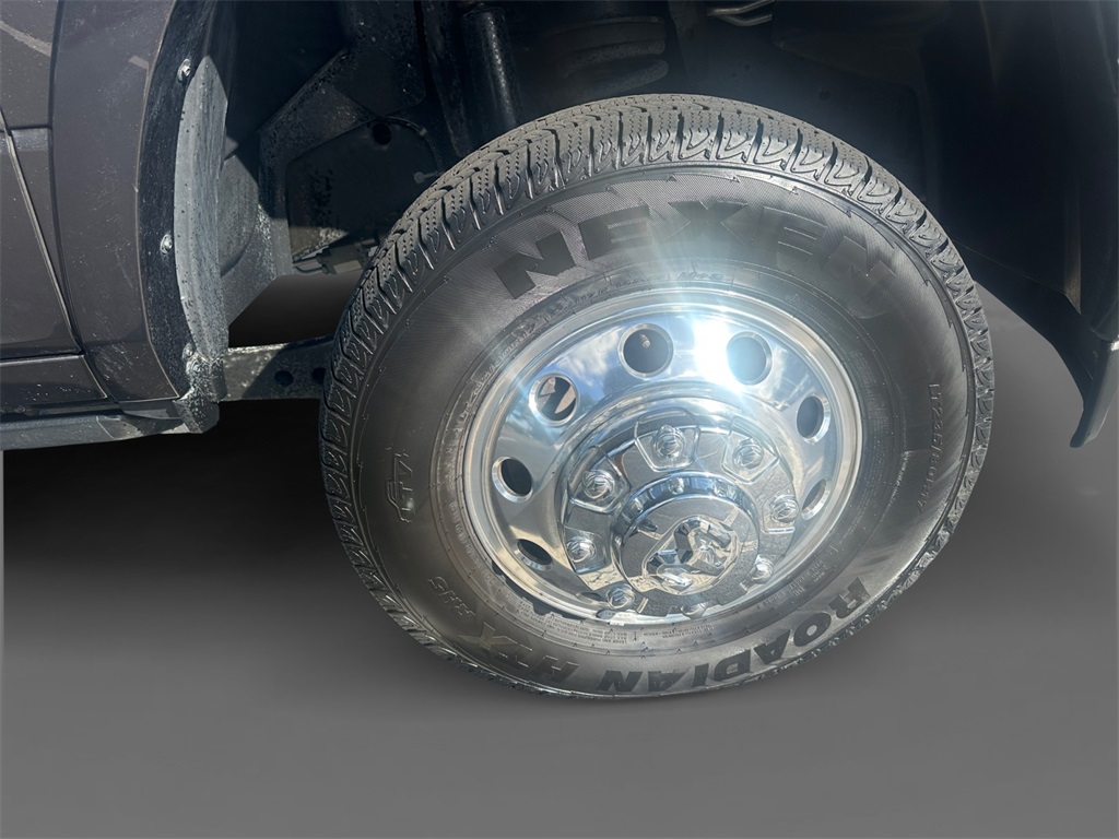 2022 Ram 3500 Laramie photo 12