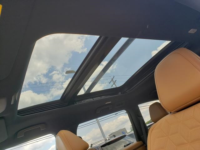 2025 Nissan Armada Platinum Reserve photo 18