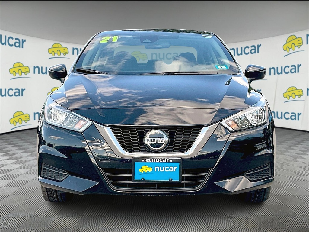 2021 Nissan Versa 1.6 SV photo 2
