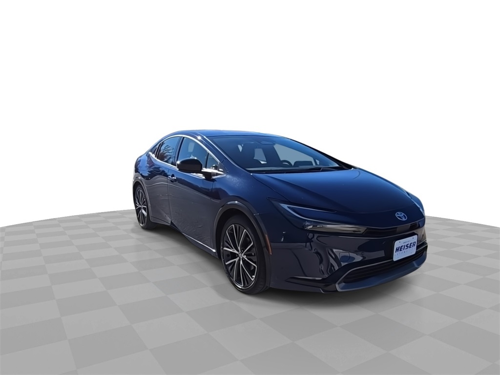 2023 Toyota Prius XLE photo 2