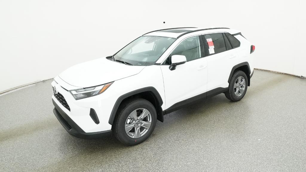 2025 Toyota RAV4 XLE's photo