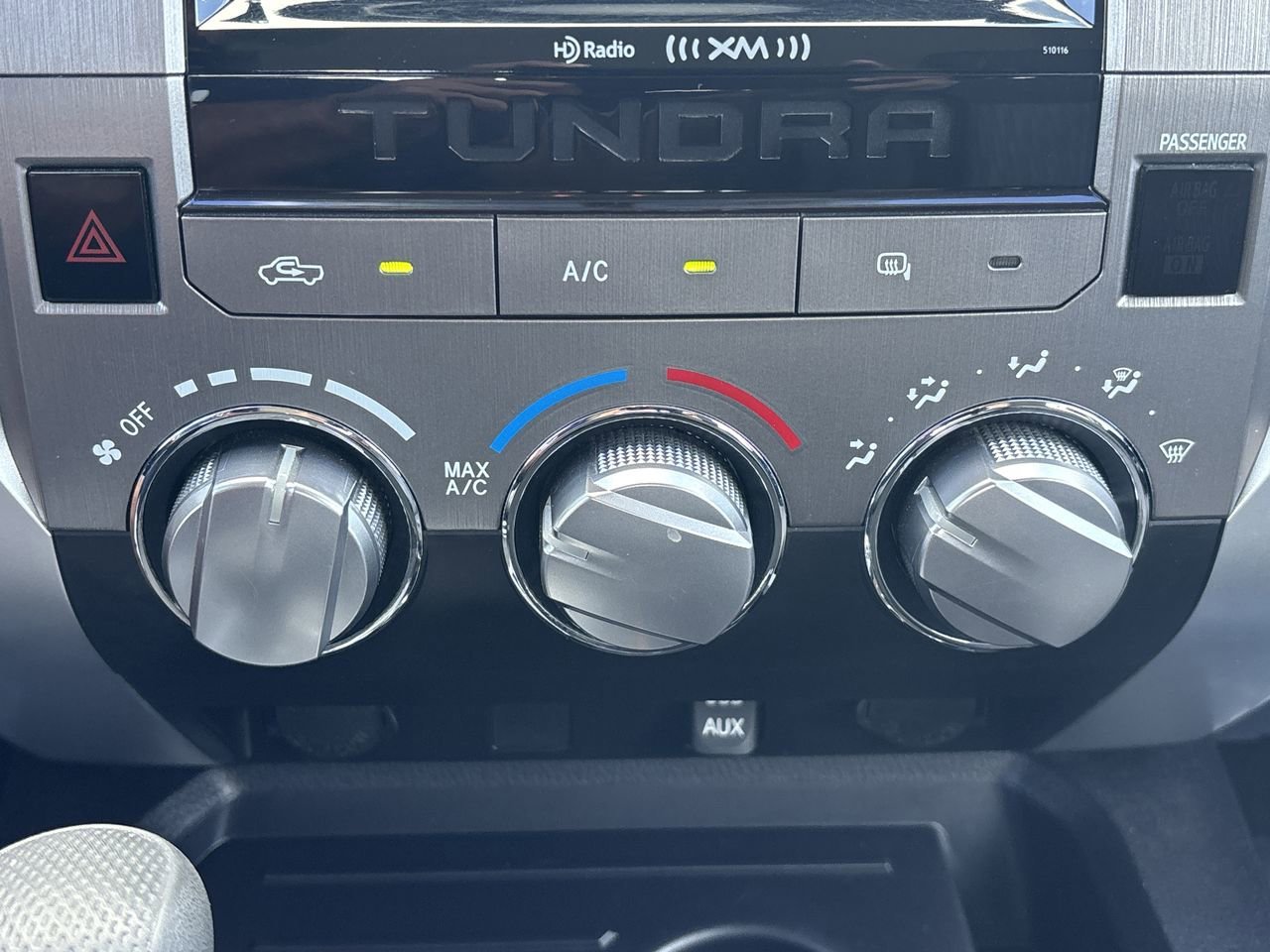 2016 Toyota Tundra SR5 photo 21