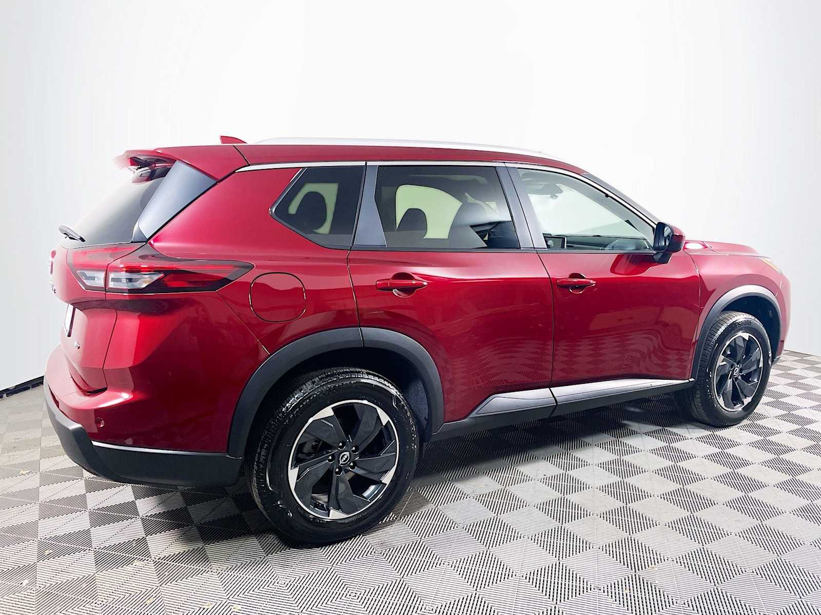 2026 Nissan Rogue SV photo 3