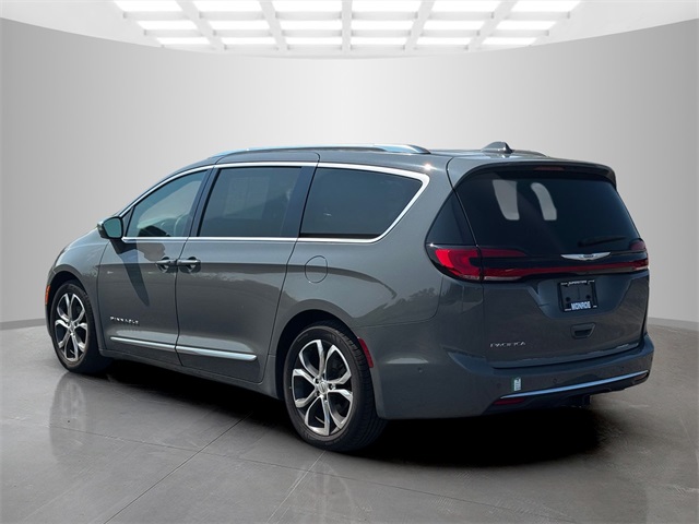 2022 Chrysler Pacifica Pinnacle photo 5