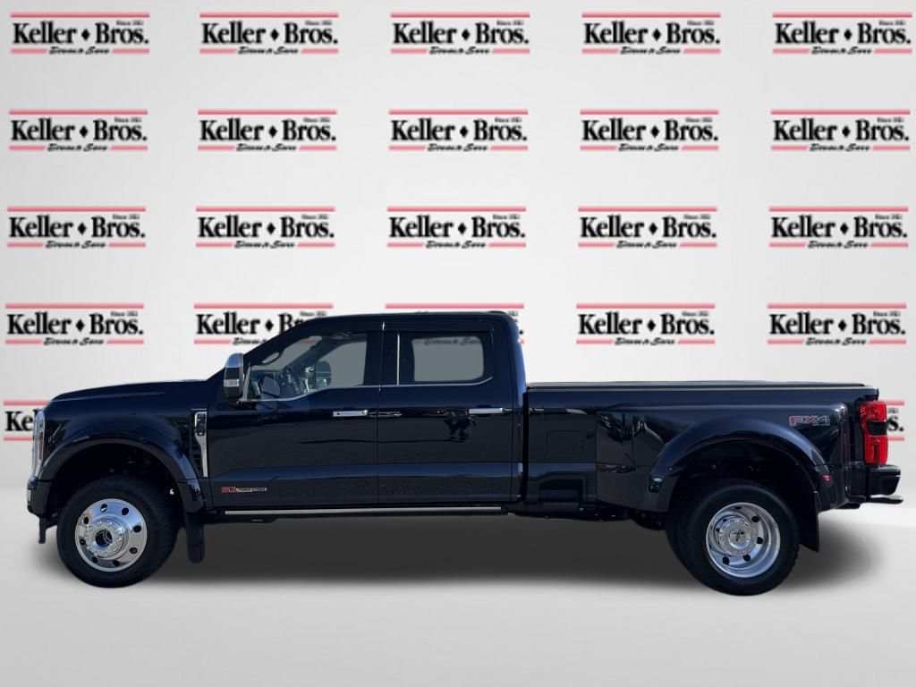 2025 Ford F-450 Platinum photo 2