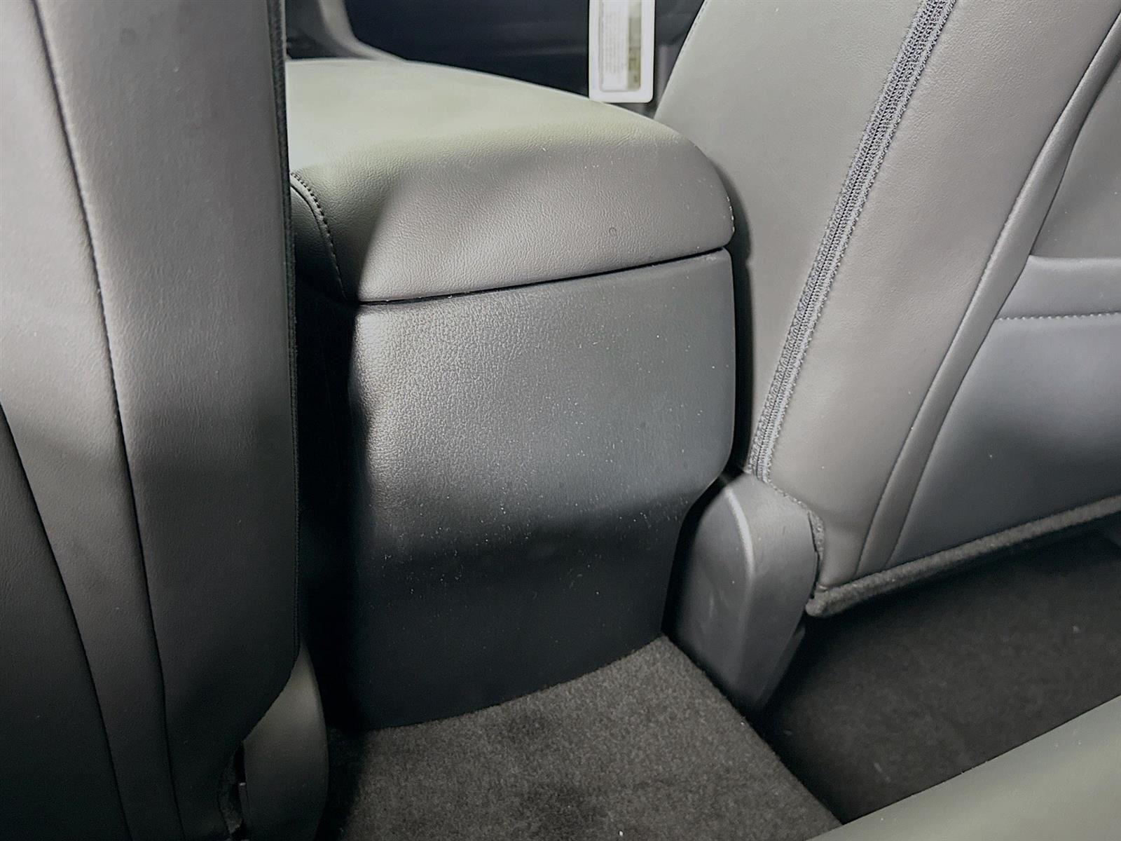 2025 Mazda Mazda3 2.5 s Preferred photo 34