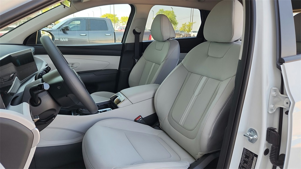 2025 Hyundai Tucson SEL photo 18