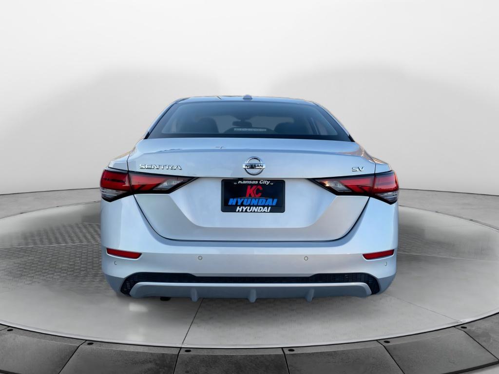 2023 Nissan Sentra SV photo 4