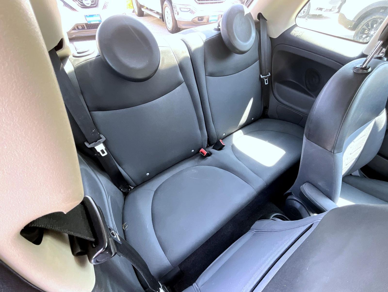 2015 Fiat 500 Pop photo 17