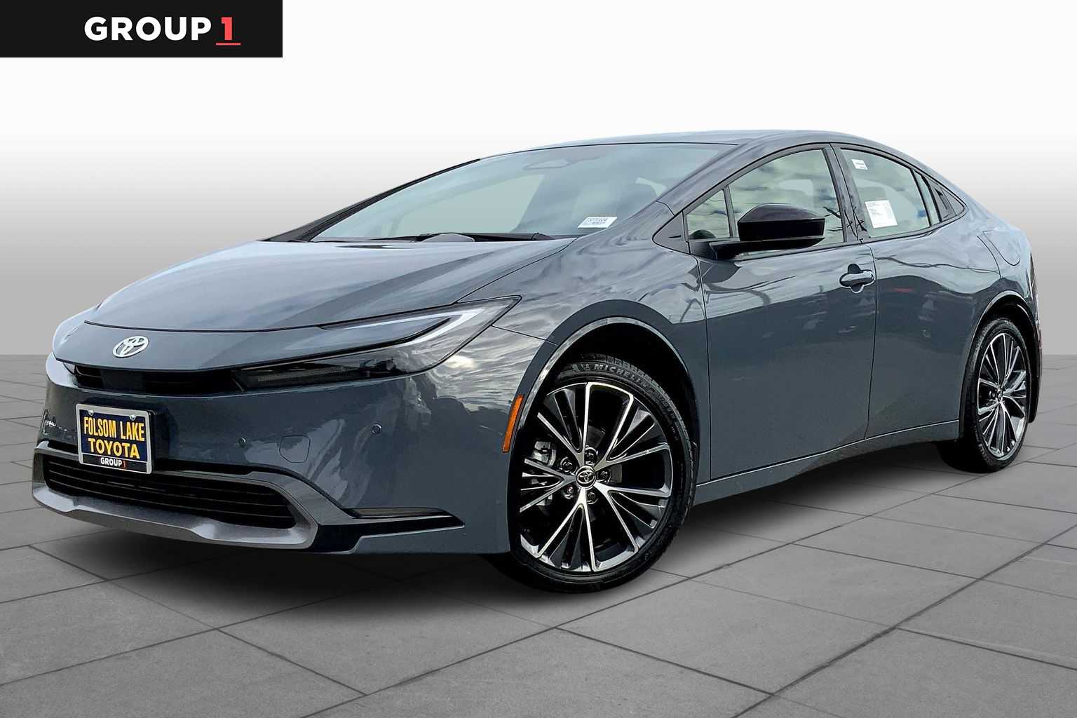 2026 Toyota Prius XLE's photo