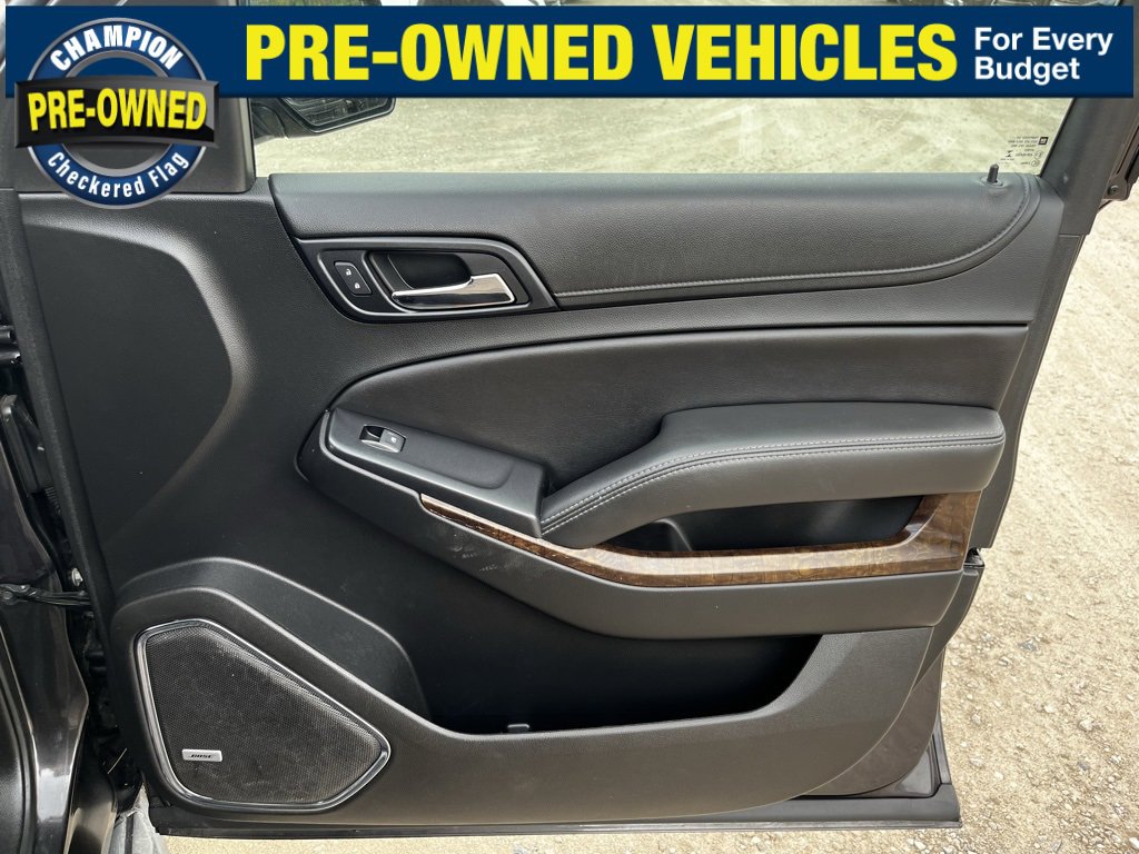 2018 Chevrolet Suburban LT photo 24