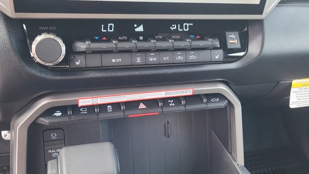 2025 Toyota Tundra SR5 photo 15