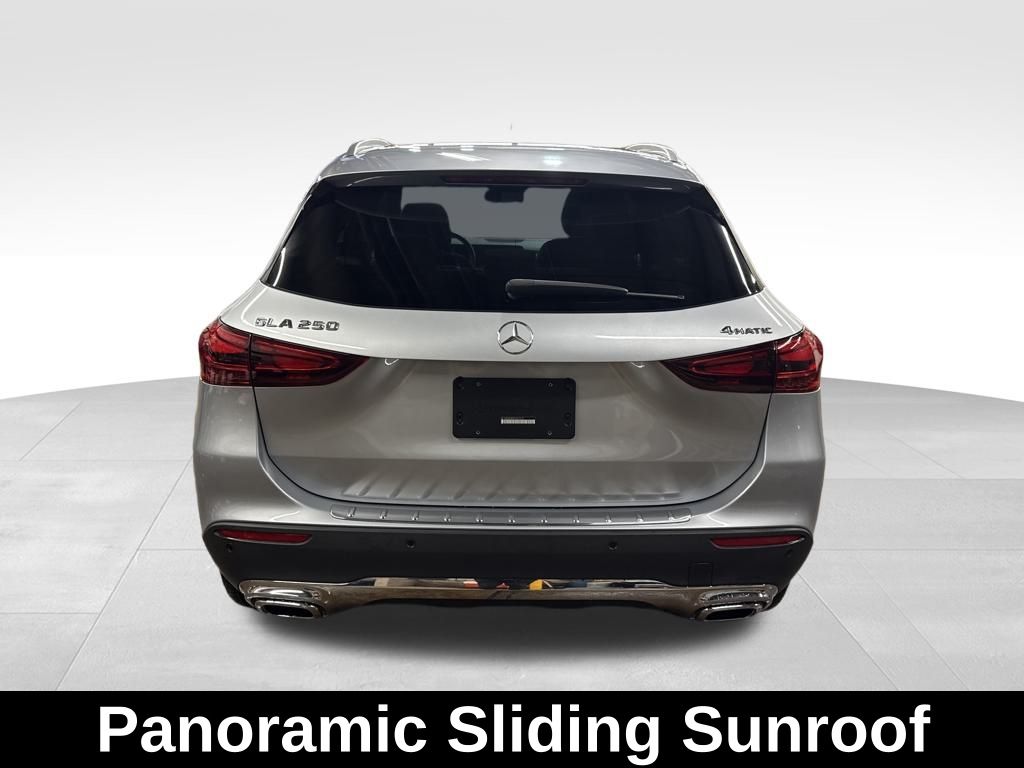 2025 Mercedes Benz GLA 250 4MATIC photo 4