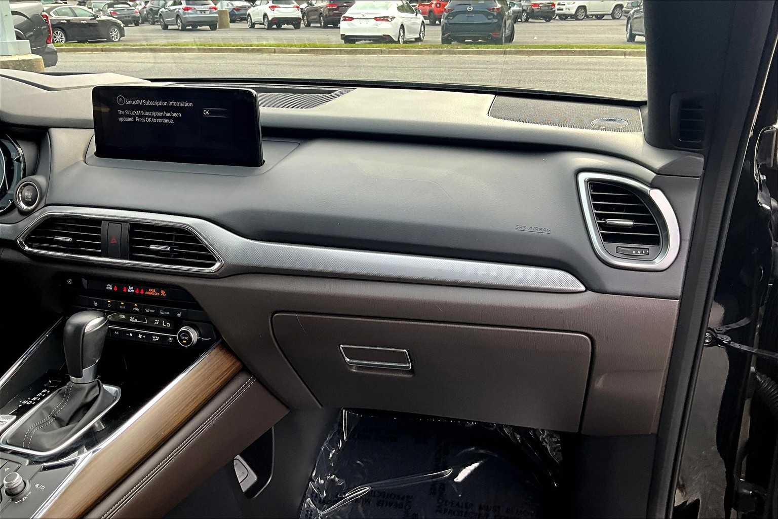 2022 Mazda CX-9 Signature photo 17