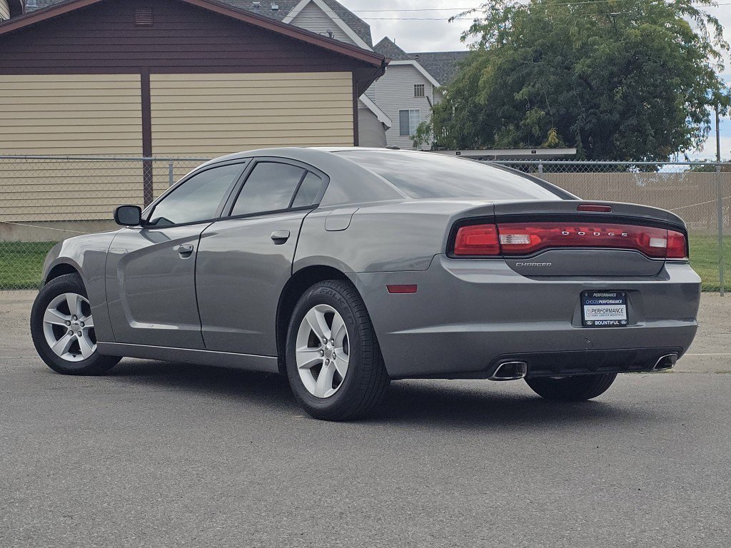 2012 Dodge Charger SE photo 16