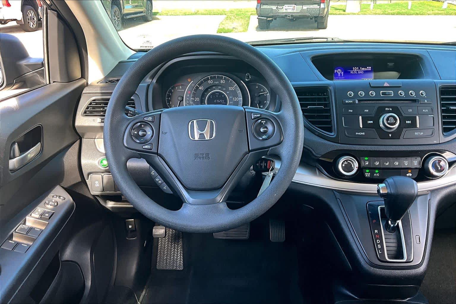 2016 Honda CR-V SE photo 2