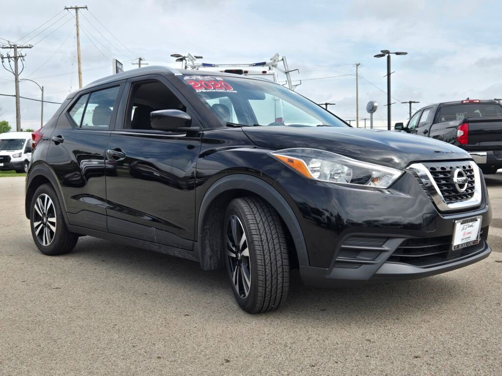 2020 Nissan Kicks SV photo 3