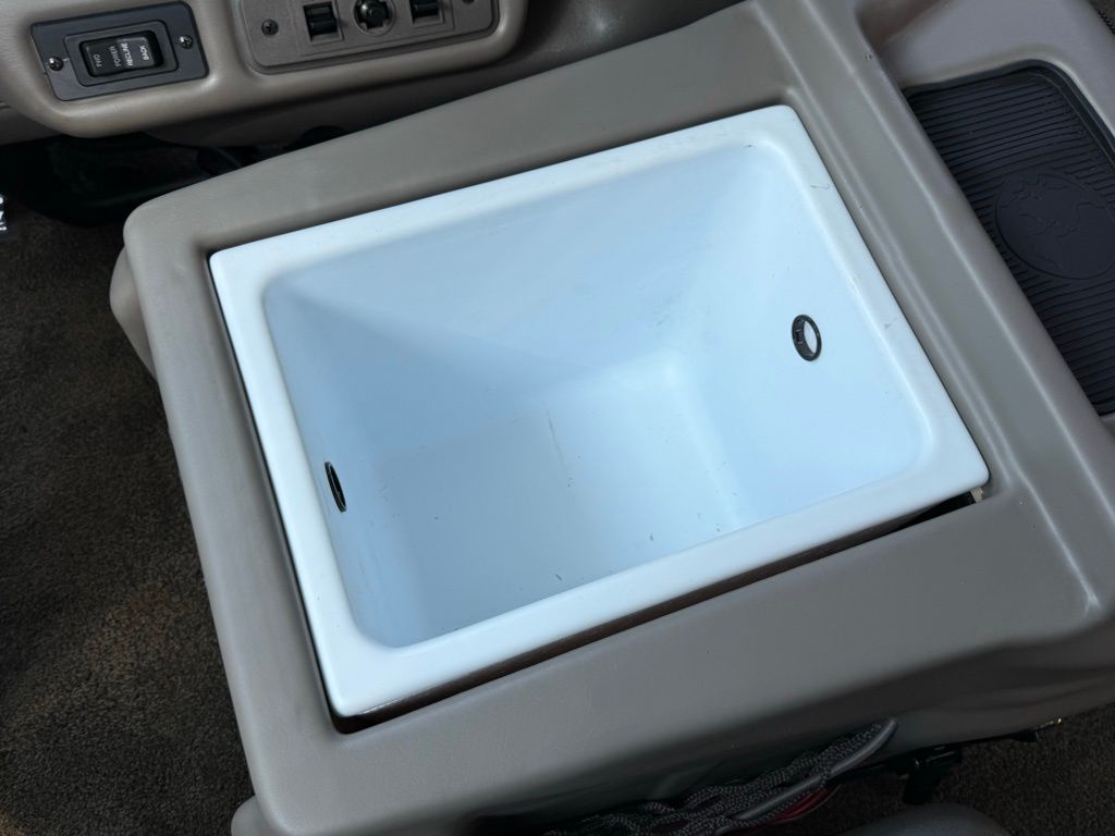 2020 Gmc Savana photo 26