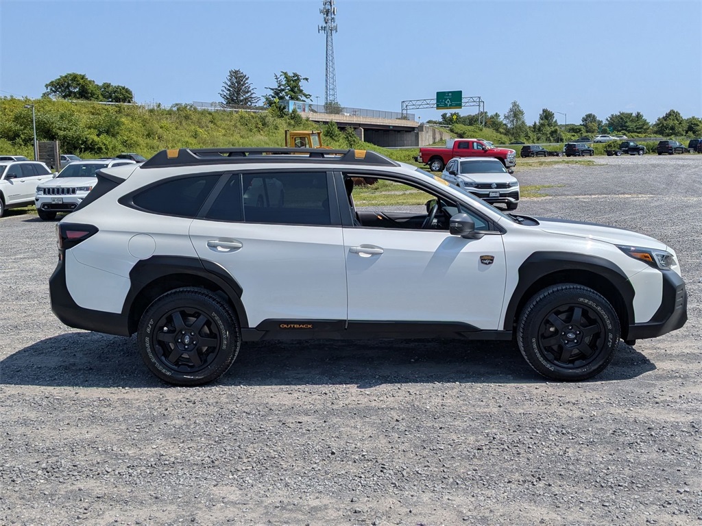 2023 Subaru Outback Wilderness photo 2