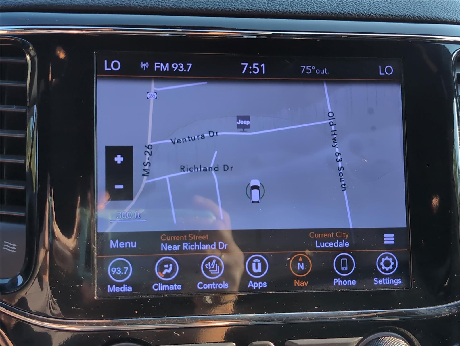 2020 Jeep Grand Cherokee Altitude photo 10